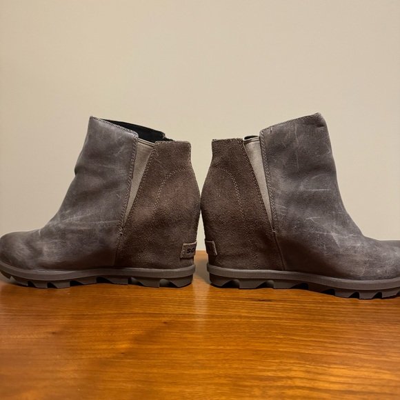 Sorel Joan of Arctic Wedge Il Zip Booties - Like New - Picture 2 of 9